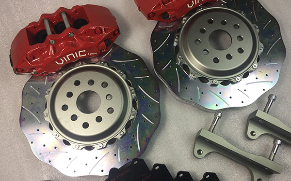 VINIC 6紅配改裝剎車套裝配355 VINIC 6紅配改裝剎車套裝配355