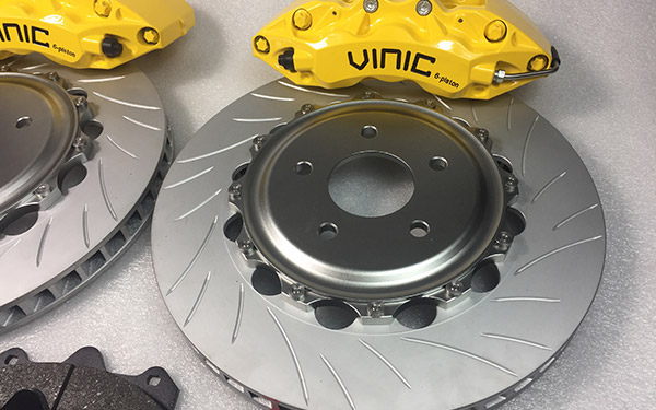 VINIC 6黃配改裝剎車套裝配355 VINIC 6黃配改裝剎車套裝配355